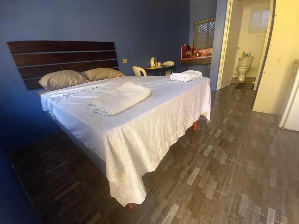 Labrish Guest House Kingston 2*,  Jamaika